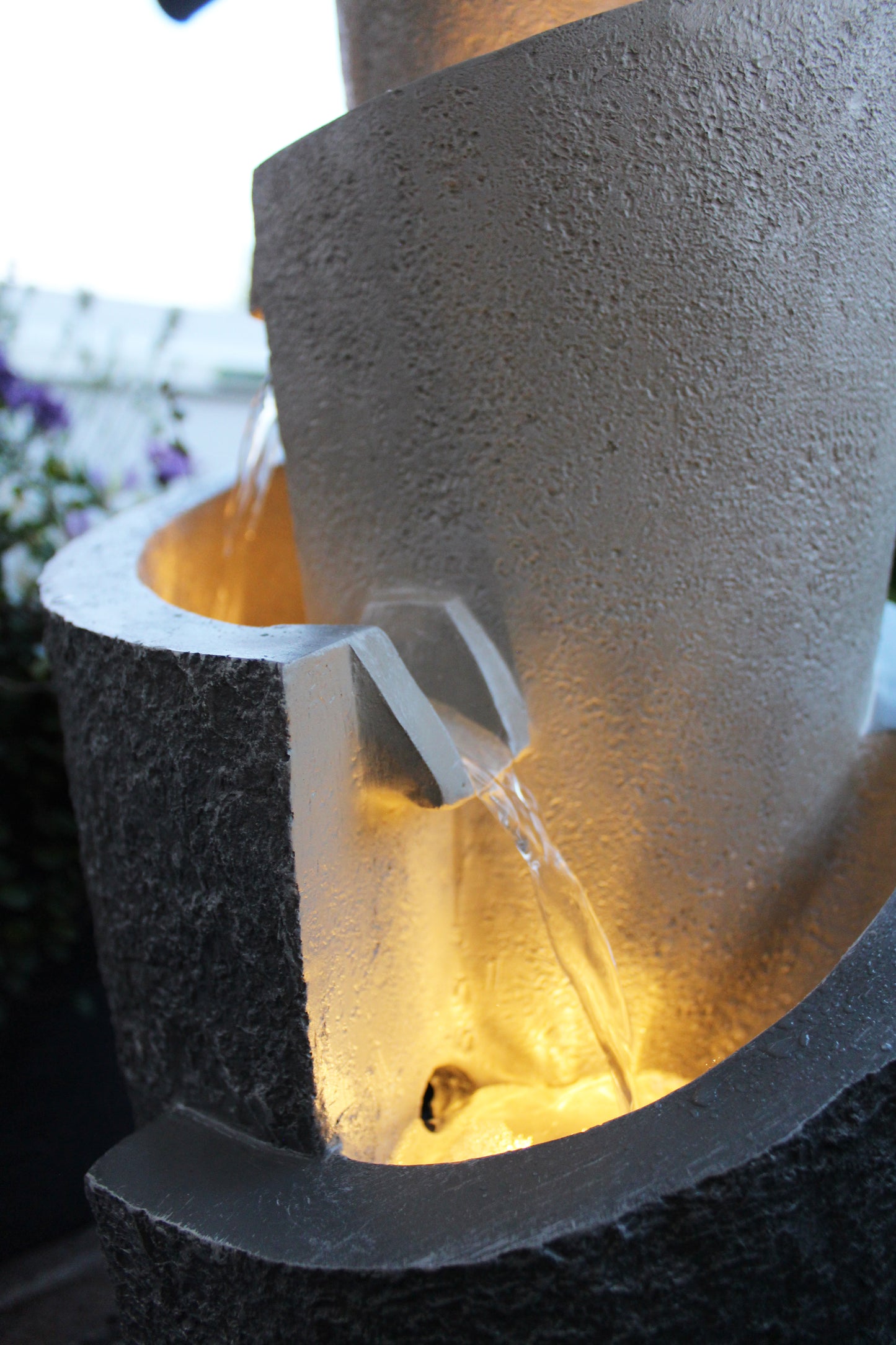 Gartenbrunnen mit LED Beleuchtung 66 cm mit Dekobecken Springbrunnen Wasserspiel