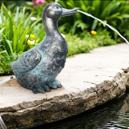 Ente Solarbrunnen Wasserspeier solarbetrieben – Teichfigur mit Solarpumpe & Wasserspiel – Gartendeko aus Polyresin in Bronze-Optik – 26,5 × 16,5 × 29,5 cm – Solarteichfigur für Gartenteich & Wasserlauf