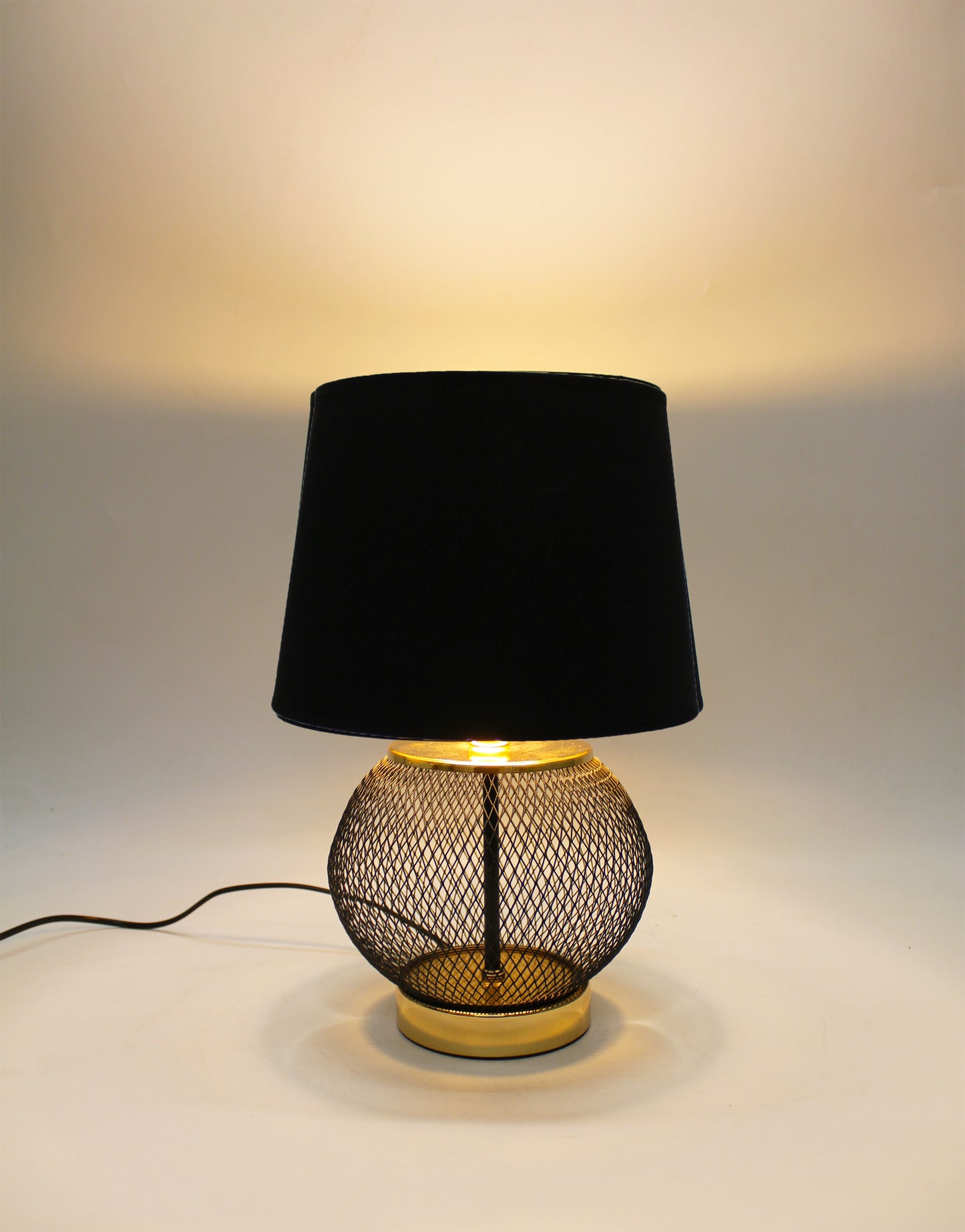 Tischlampe schwarz gold rund 25x38 cm mit schwarzem Schirm Nachttischlampe