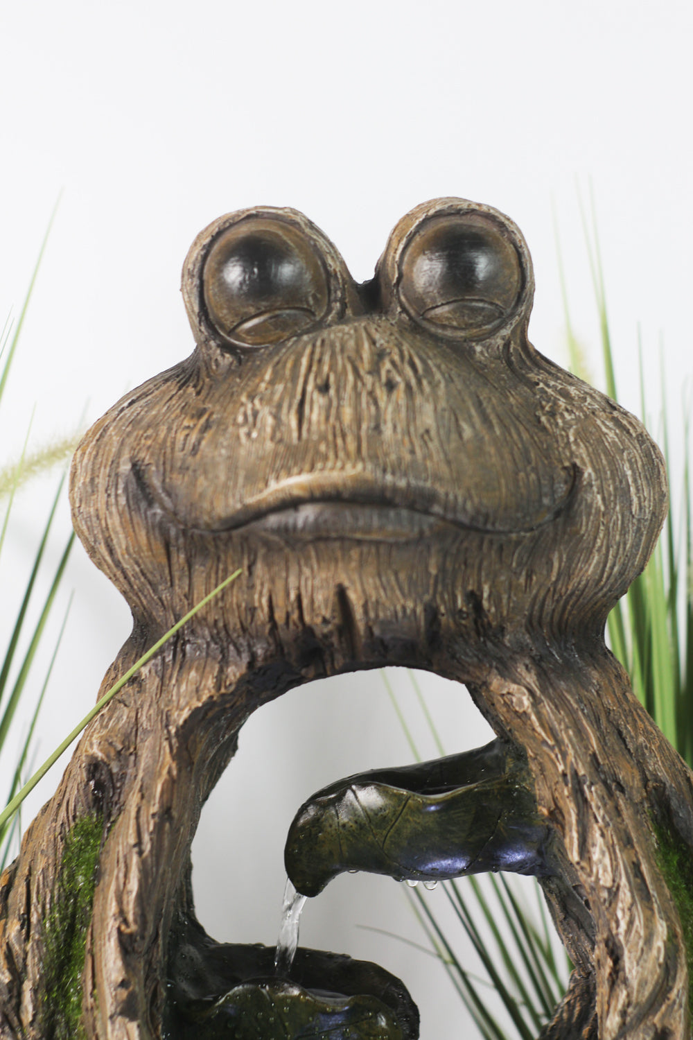 Springbrunnen Frosch mit LED Beleuchtung