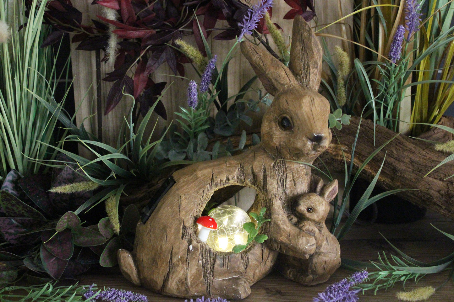 Solar Gartenfigur Hase mit Glaskugel Hasenfamilie Tierfigur Gartendekoration Solarlampe