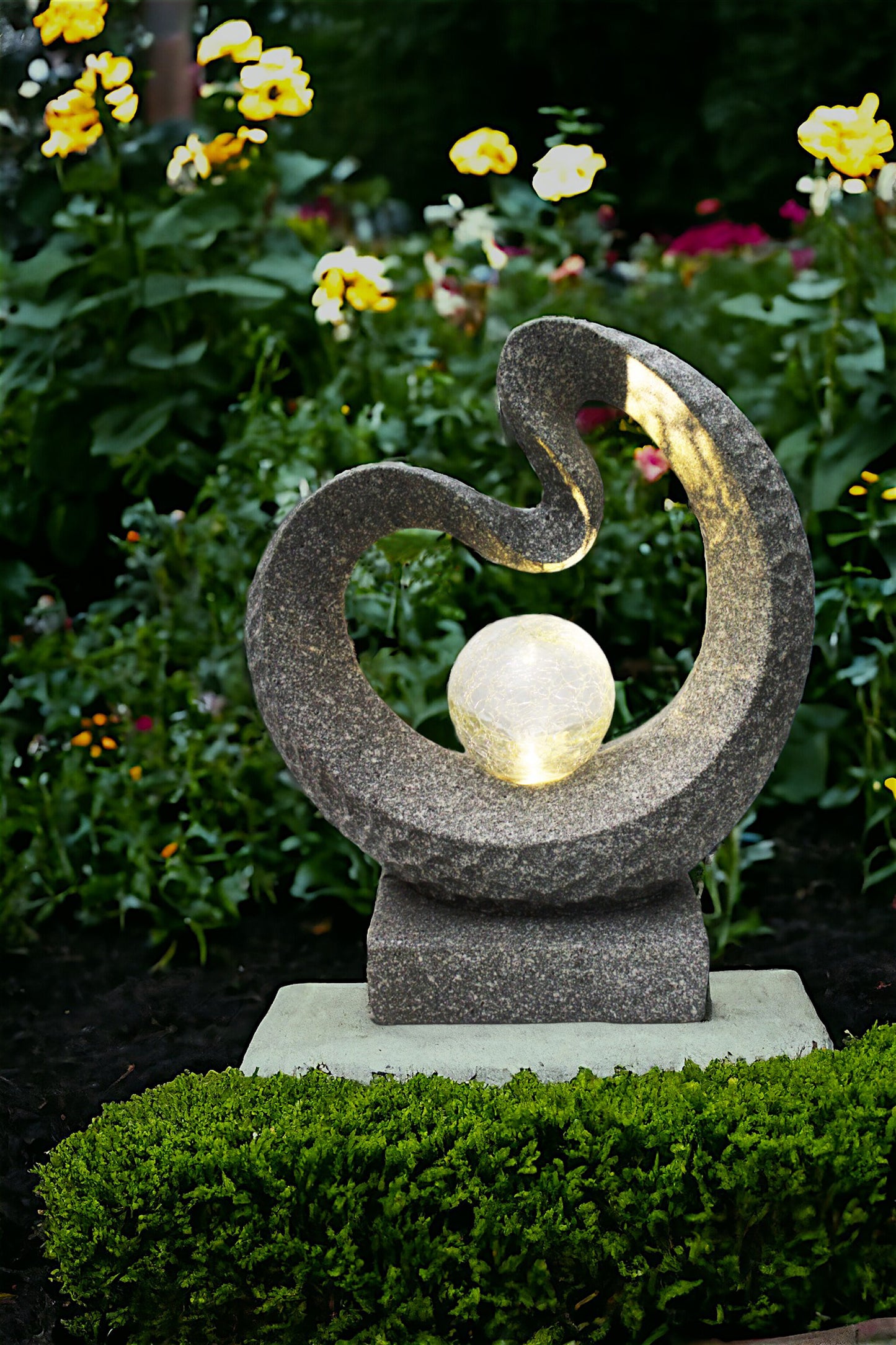 Solarleuchte Skulptur Granit-Optik moderne Solarlampe 33,5 x 39 cm