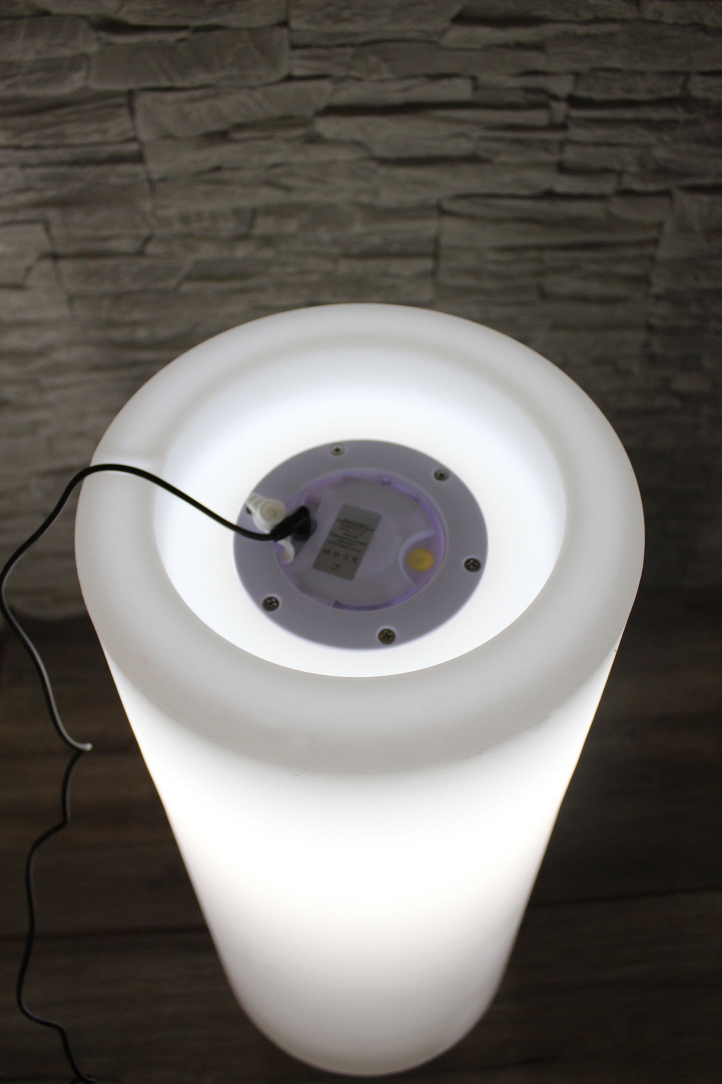 Moderner beleuchteter Blumenkübel 90x37 cm Pflanzgefäß Blumentopf LED RGB mit Akku und Netzteil
