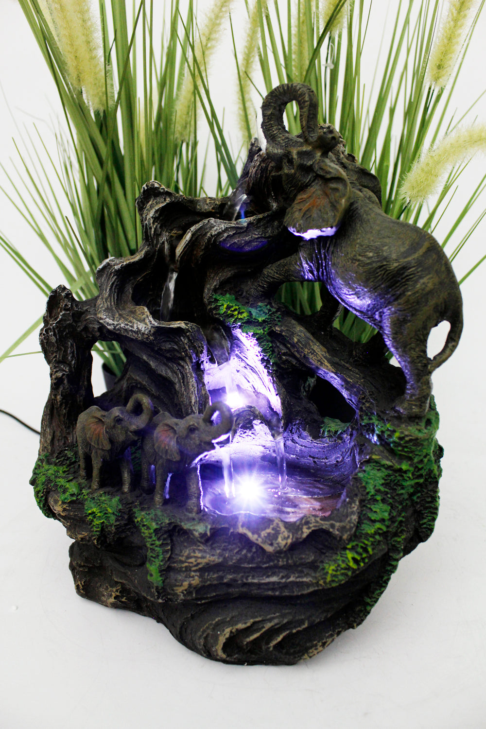 Zimmerbrunnen Elefant mit LED Beleuchtung