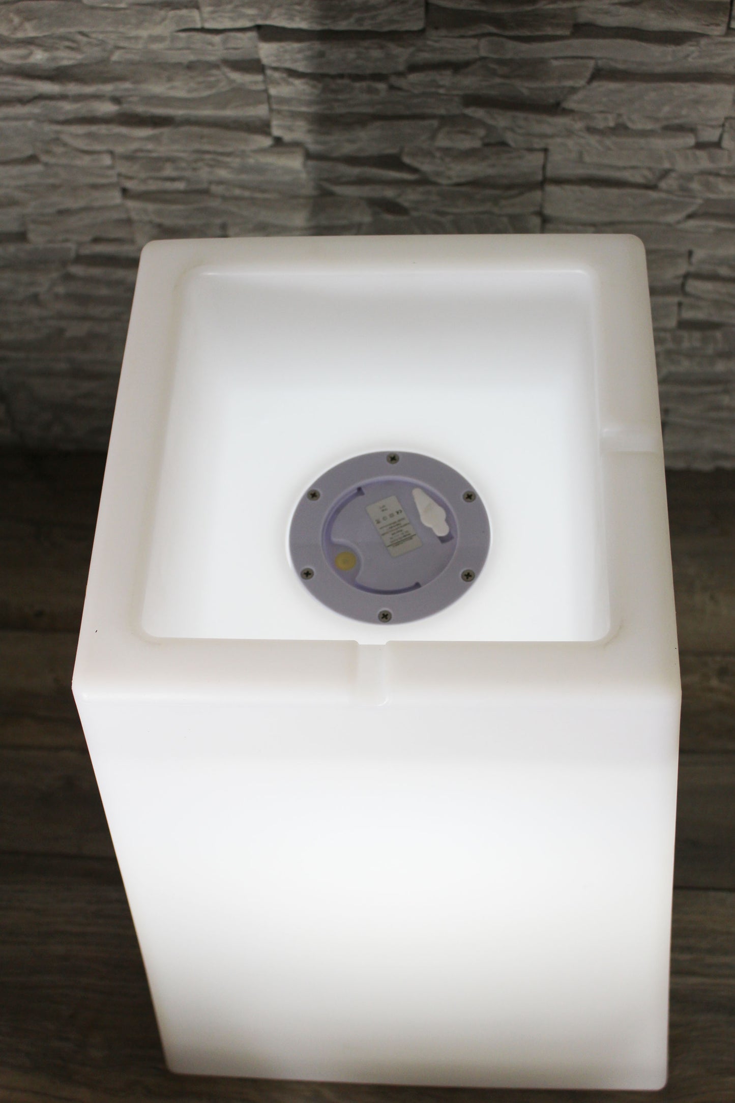 Großer LED Blumenkübel 69,5 x 45 cm beleuchtet RGB mit Fernbedienung Pflanzkübel modern Blumentopf Akku und Netzkabel Indoor § Outdoor