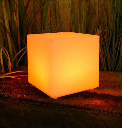 Design Lampe PL203 mit Akku Funktion RGB Würfel 15x15