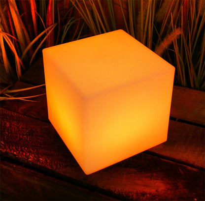 Design Lampe PL203 mit Akku Funktion RGB Würfel 15x15